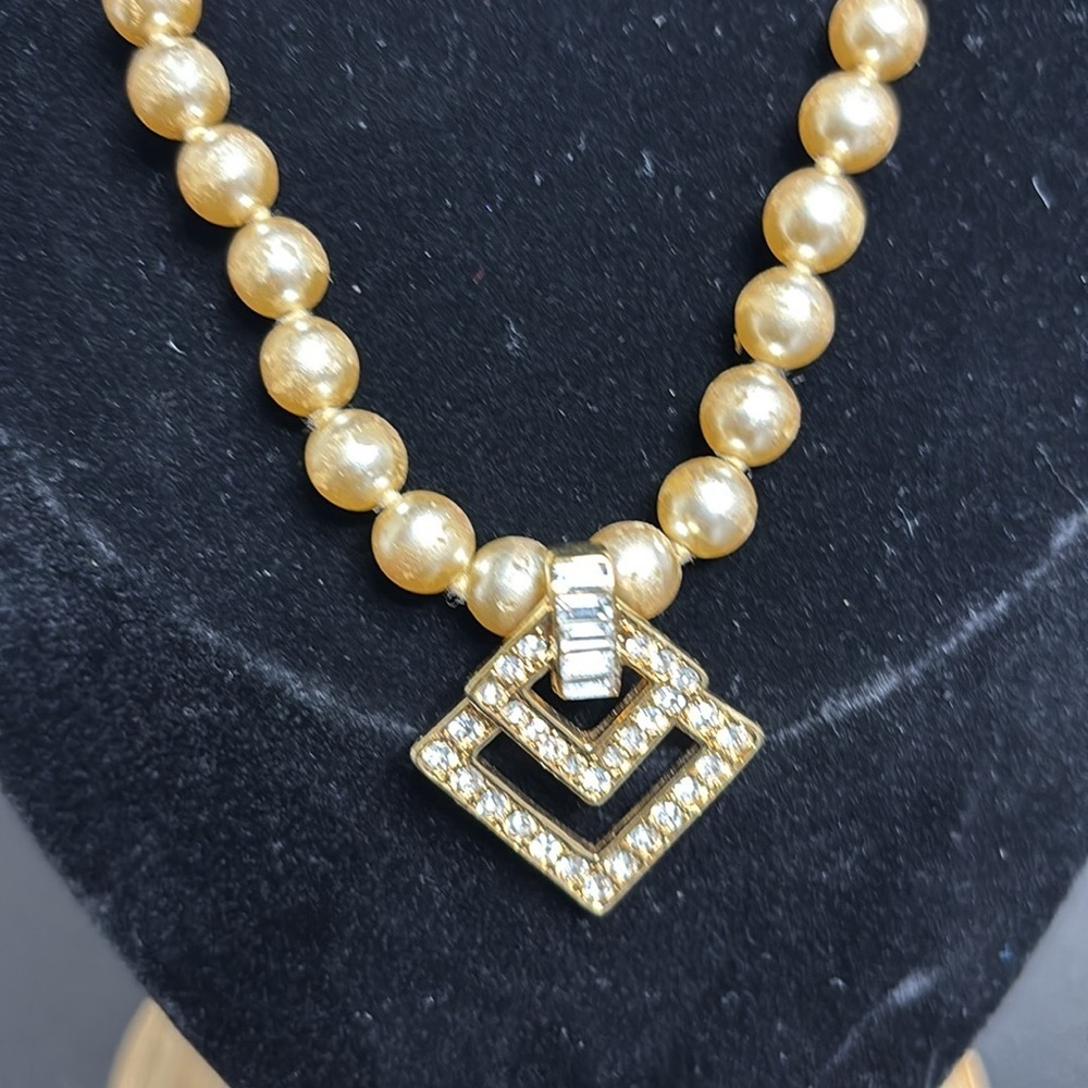 Vintage Kjl Kenneth Jay Lane Elegant Gold Pearl N… - image 2